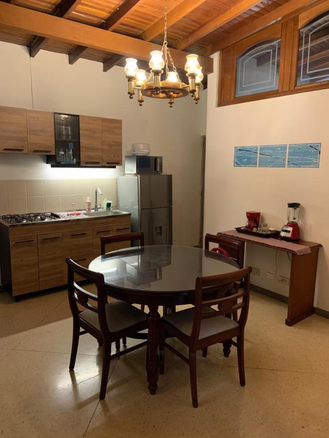 Casa Rosales Hotell Medellín Eksteriør bilde